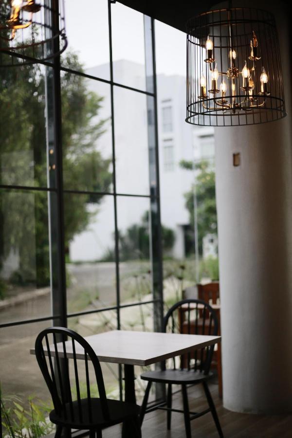 La Bella Boutique Hotel Tagaytay City Exteriör bild